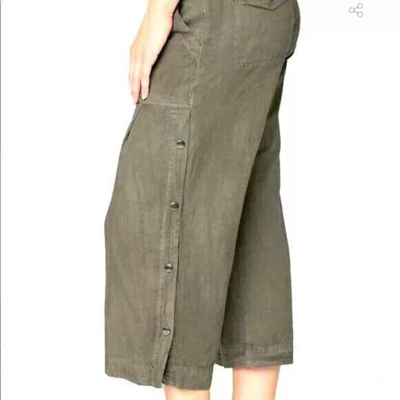 XCVI High Rise Waist Wren Snap Detail Cropped Capri Pants Size Large - Picture 3 of 15